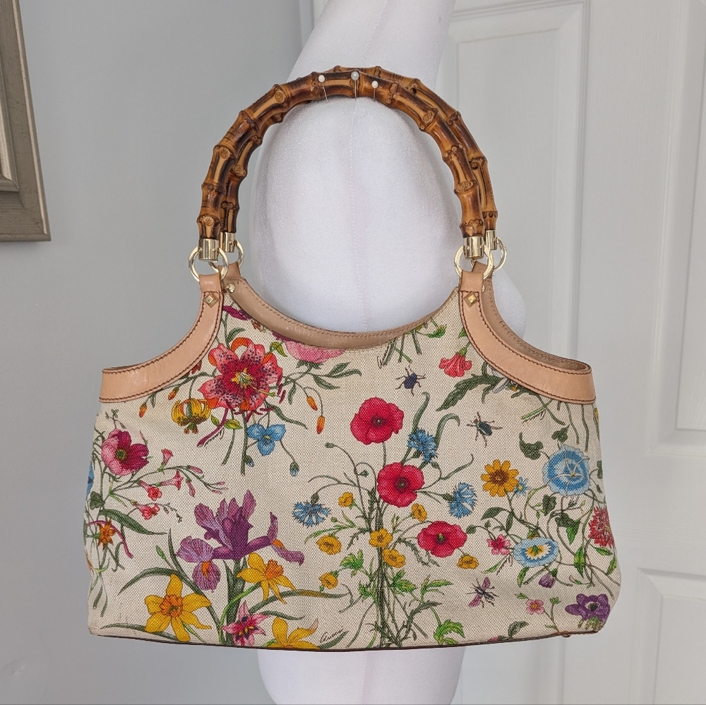 Gucci Floral Canvas Shoulder Bag with Bamboo Handles - Picture 2 of 12